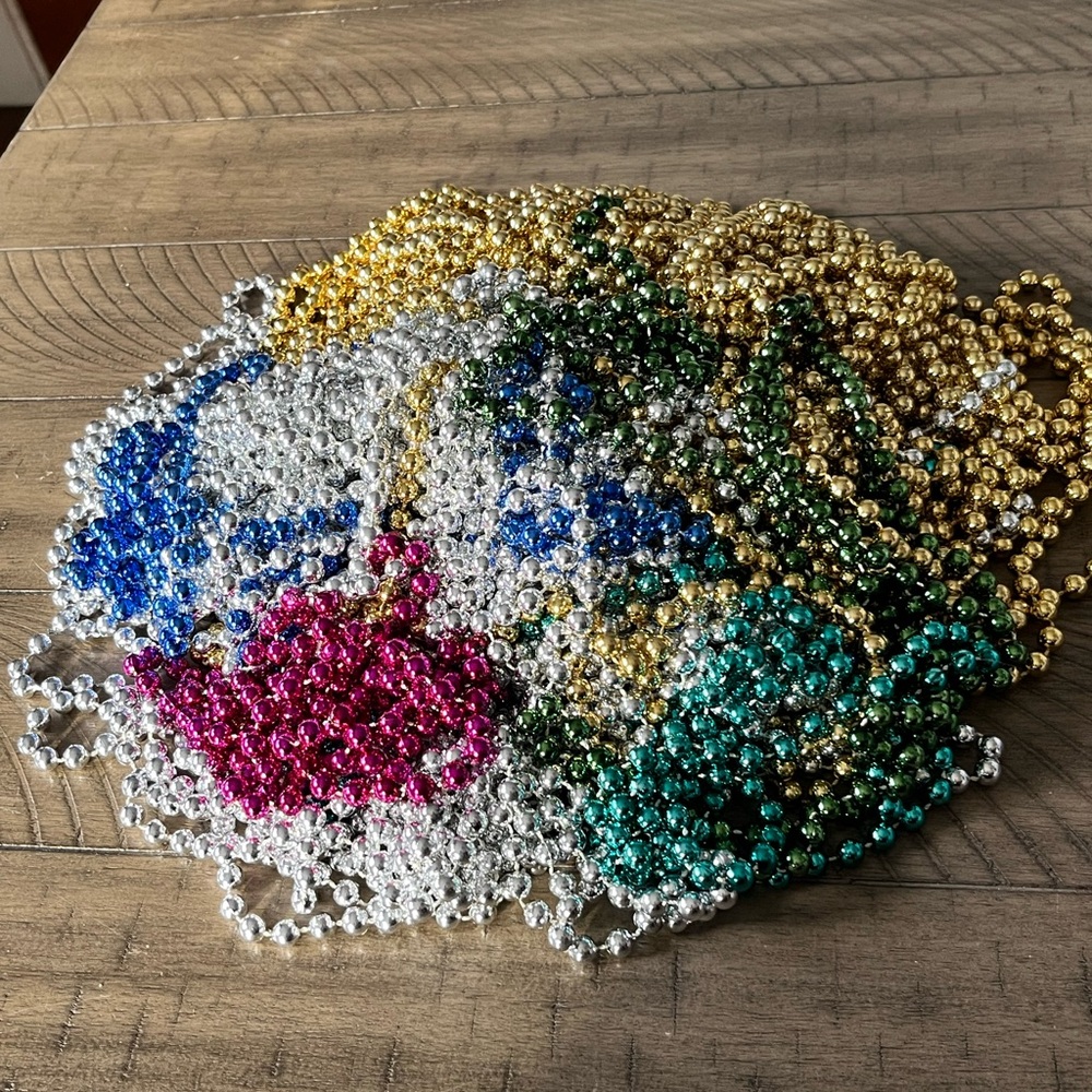 MARDI GRAS BEADS THOUSANDS OF BEADS FOR BEAD JEWELRY MAKING NECKLACES BRACELETS